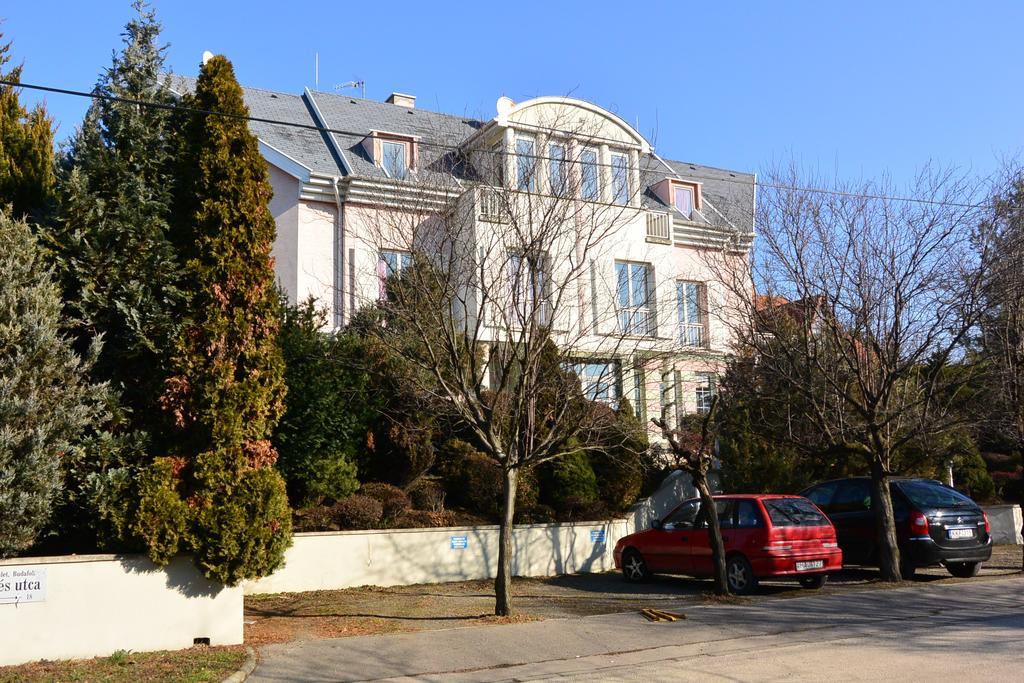 Belle Fleur Panzio Bed & Breakfast Budapesta Exterior foto